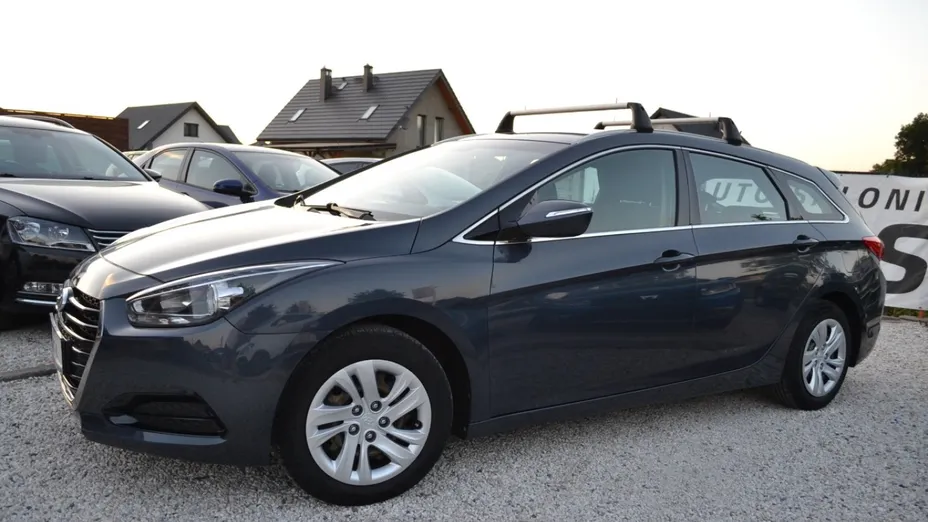 HYUNDAI i40 -