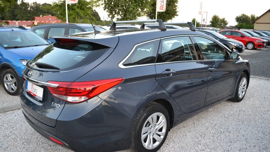 HYUNDAI i40 -