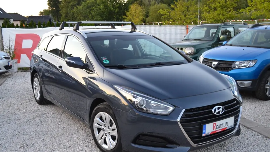 HYUNDAI i40 -