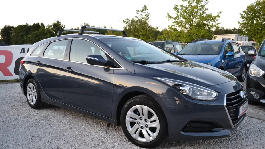HYUNDAI i40 -