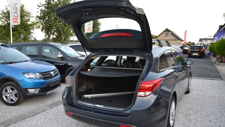 HYUNDAI i40 -