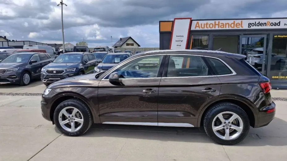 AUDI Q5 -