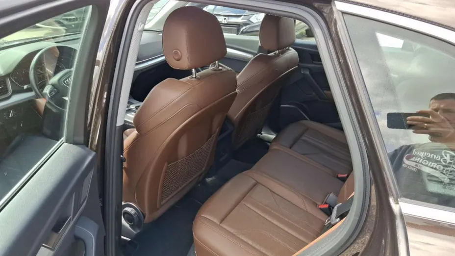 AUDI Q5 -