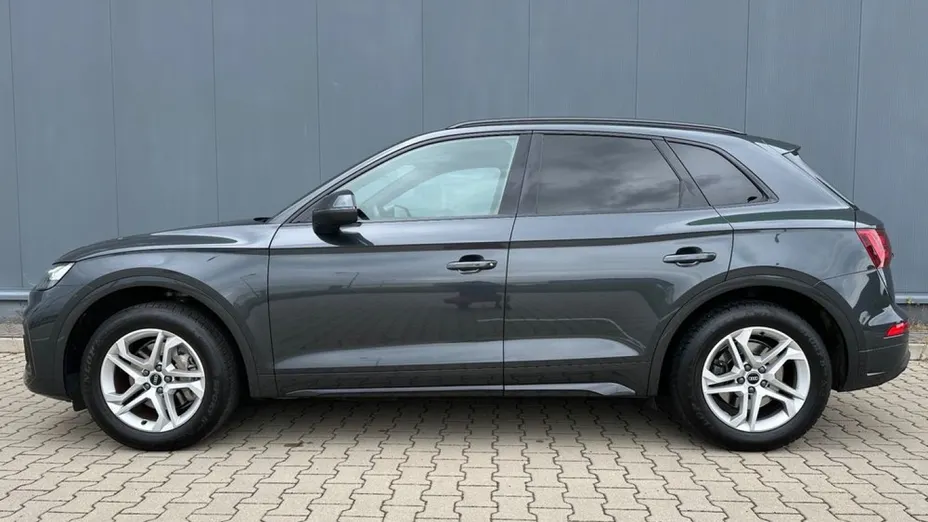 AUDI Q5 -