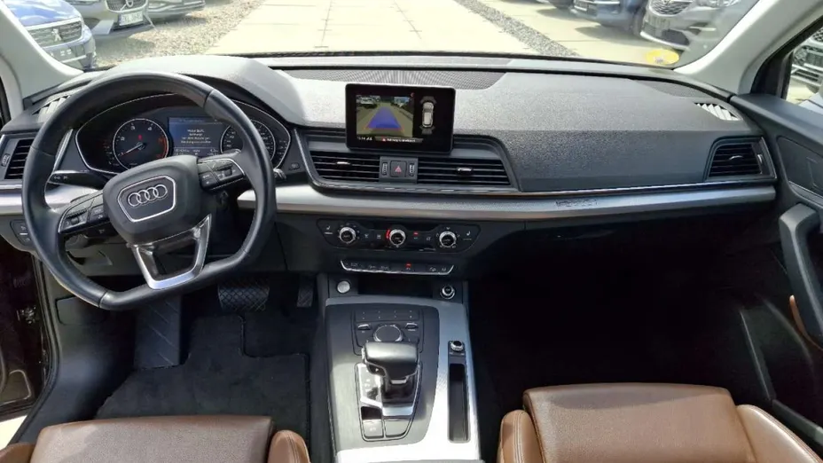 AUDI Q5 -