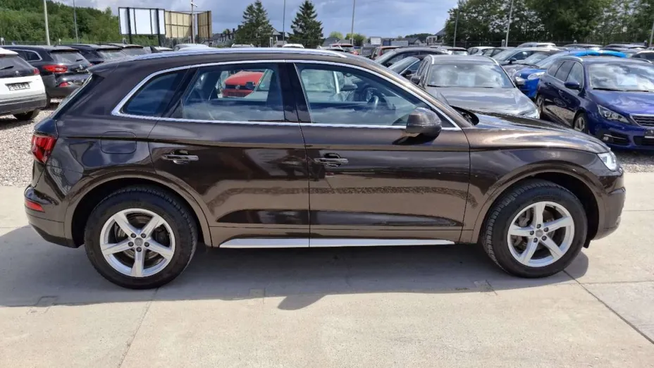 AUDI Q5 -