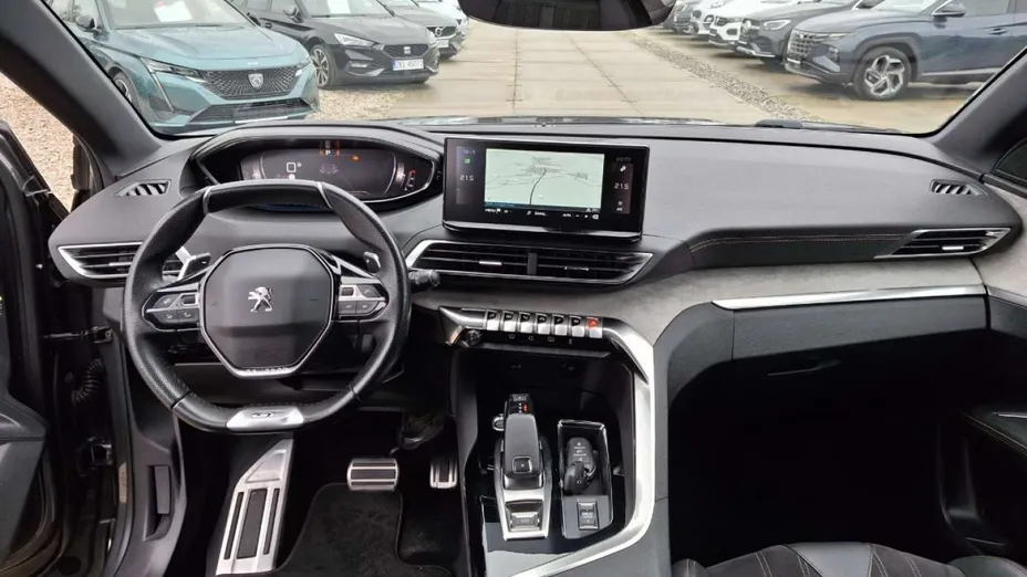 PEUGEOT 3008 -