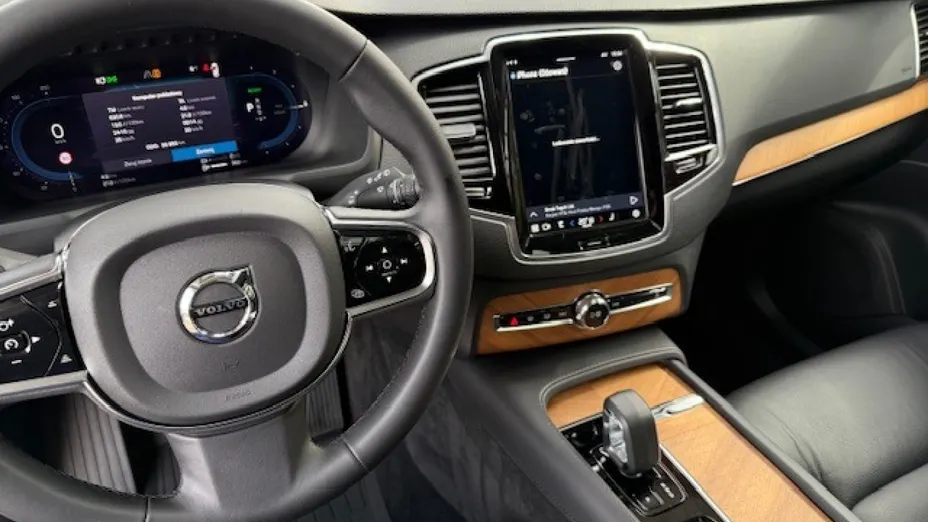 VOLVO XC90 -