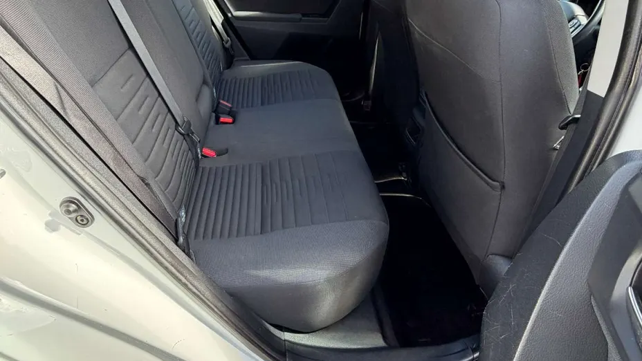 TOYOTA Auris -