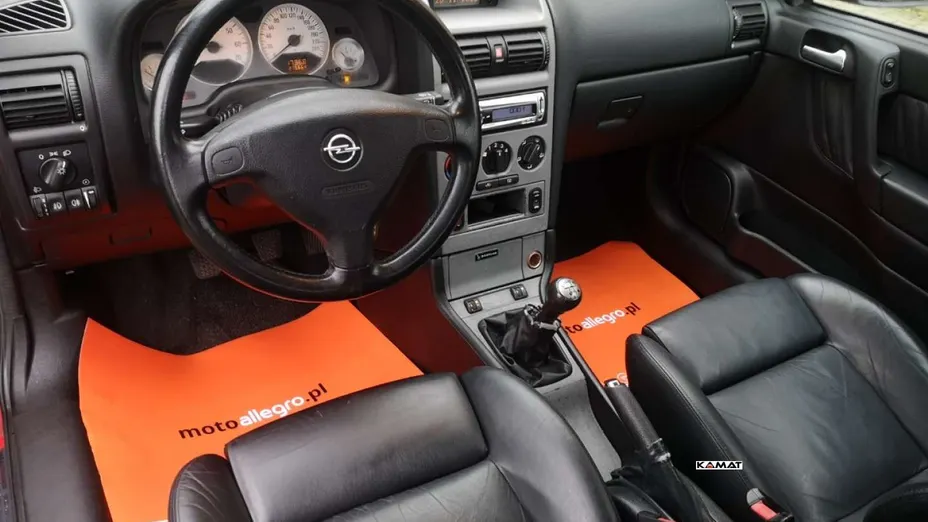 OPEL Astra -