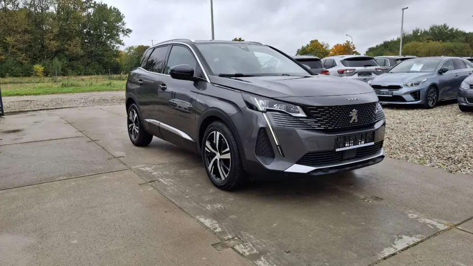 PEUGEOT 3008 -