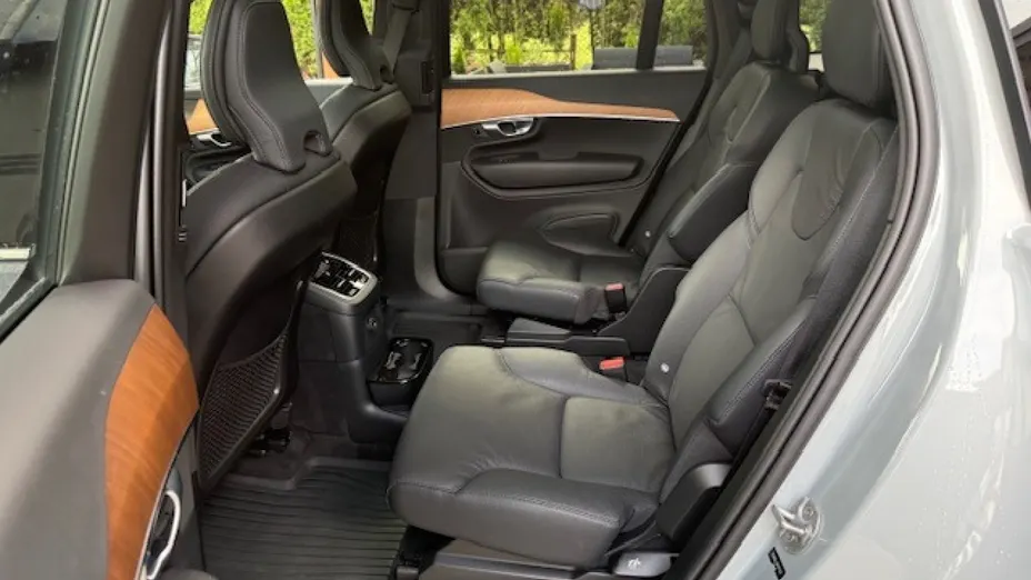 VOLVO XC90 -