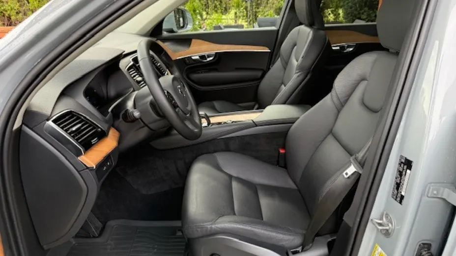 VOLVO XC90 -