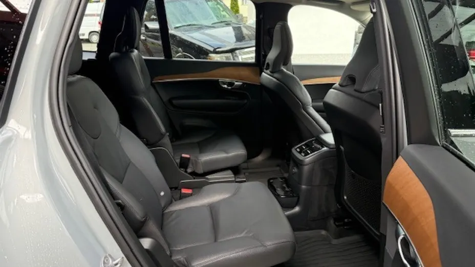 VOLVO XC90 -