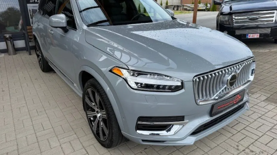 VOLVO XC90 -