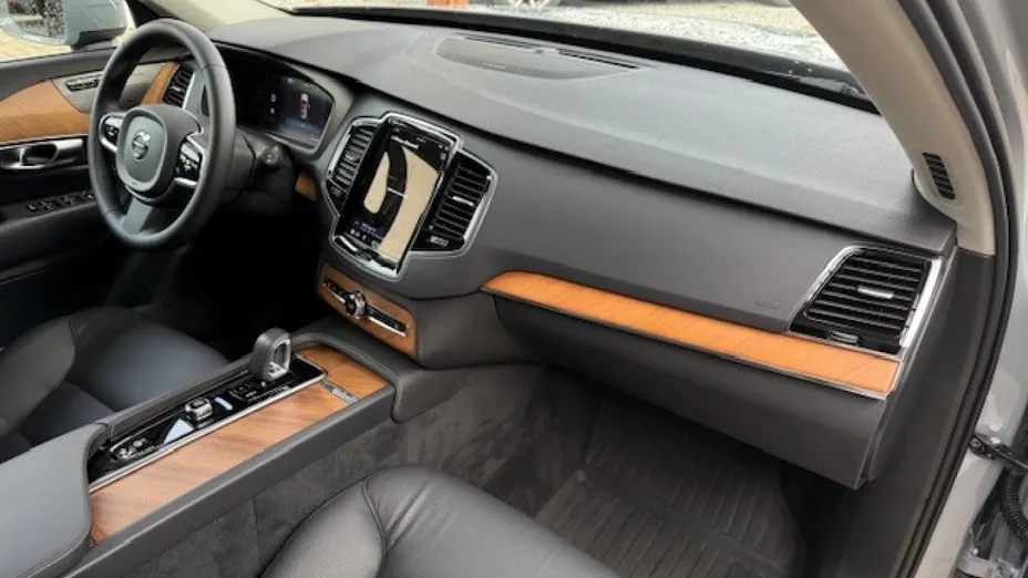VOLVO XC90 -