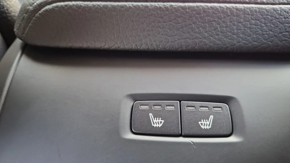 VOLVO XC60 -