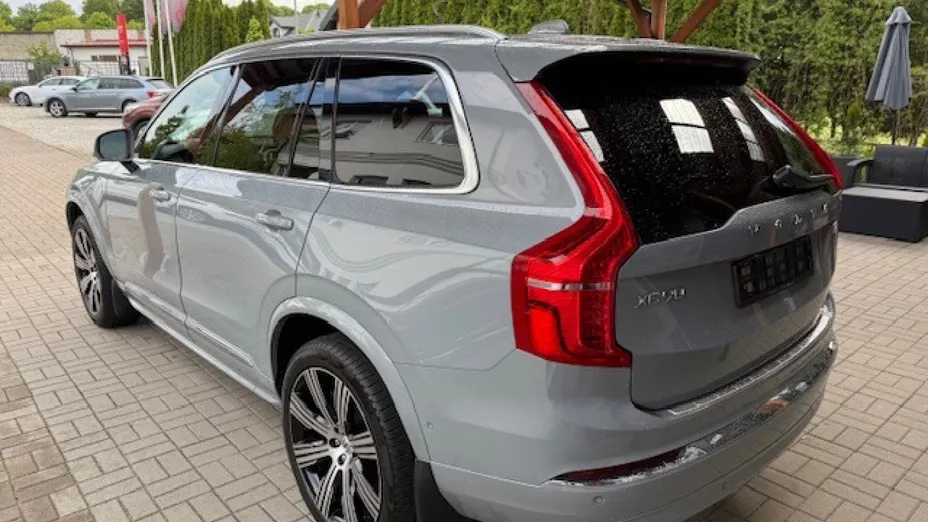 VOLVO XC90 -