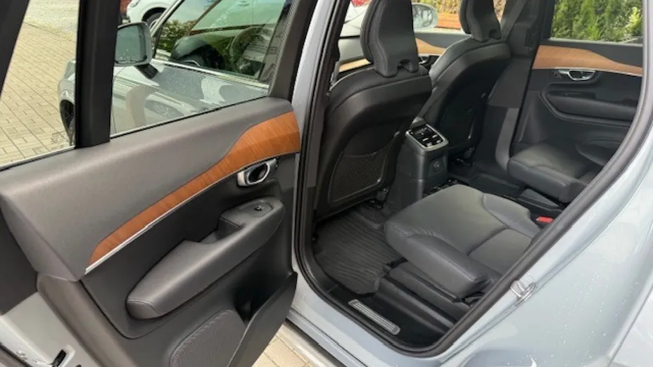 VOLVO XC90 -