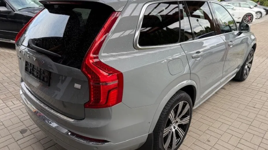 VOLVO XC90 -