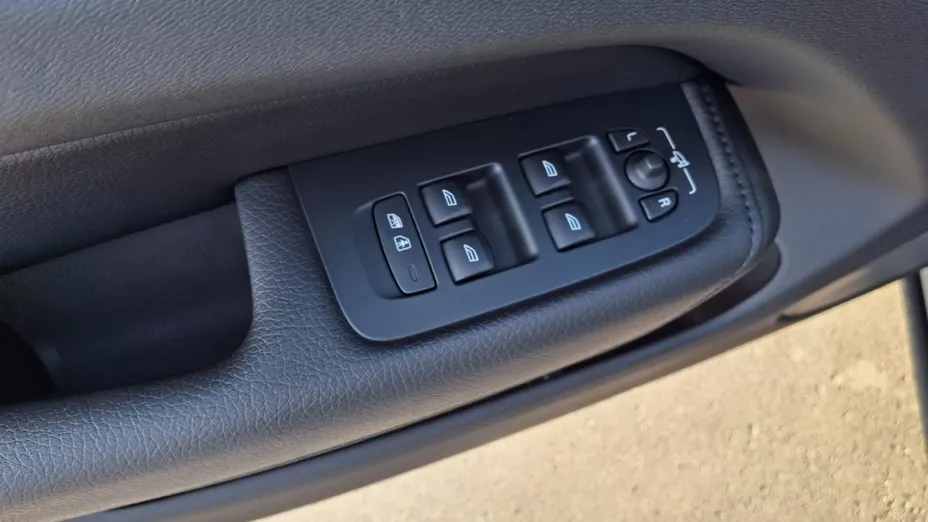 VOLVO XC60 -