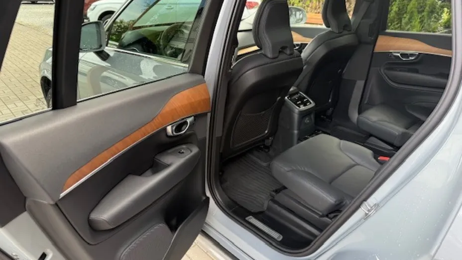 VOLVO XC90 -