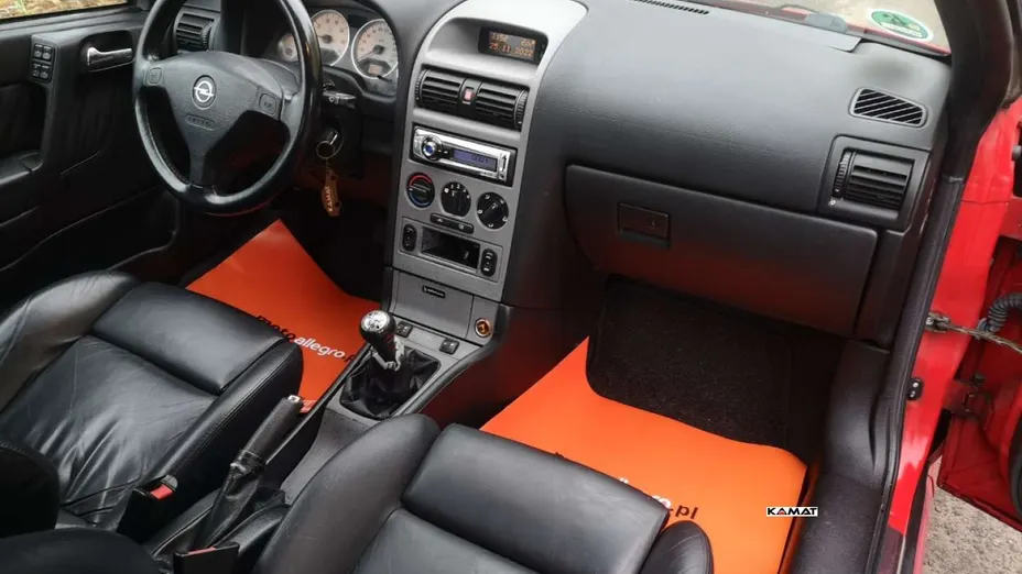 OPEL Astra -