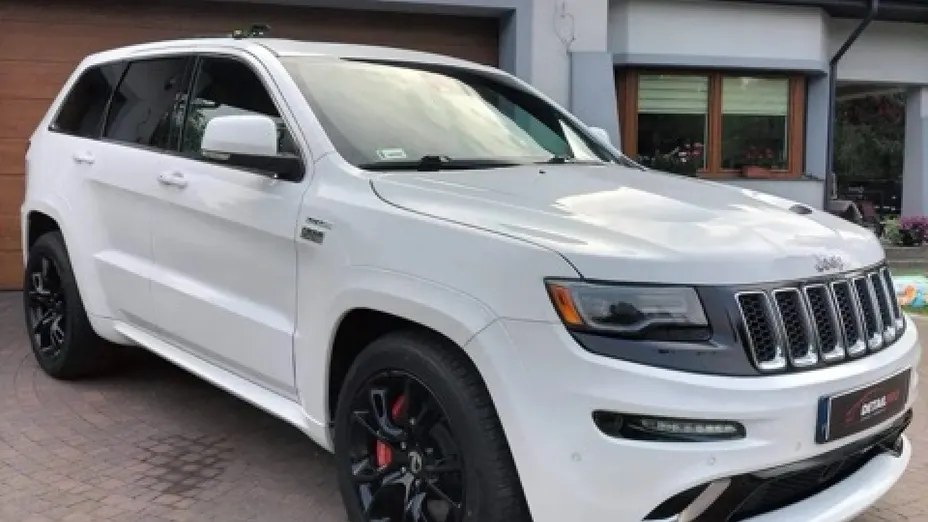JEEP Grand Cherokee -