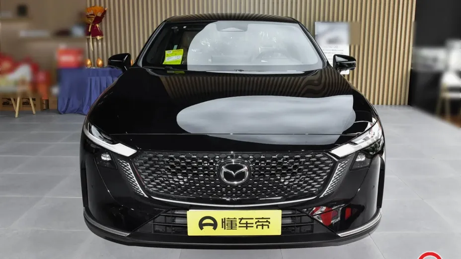 MAZDA EZ-6 -