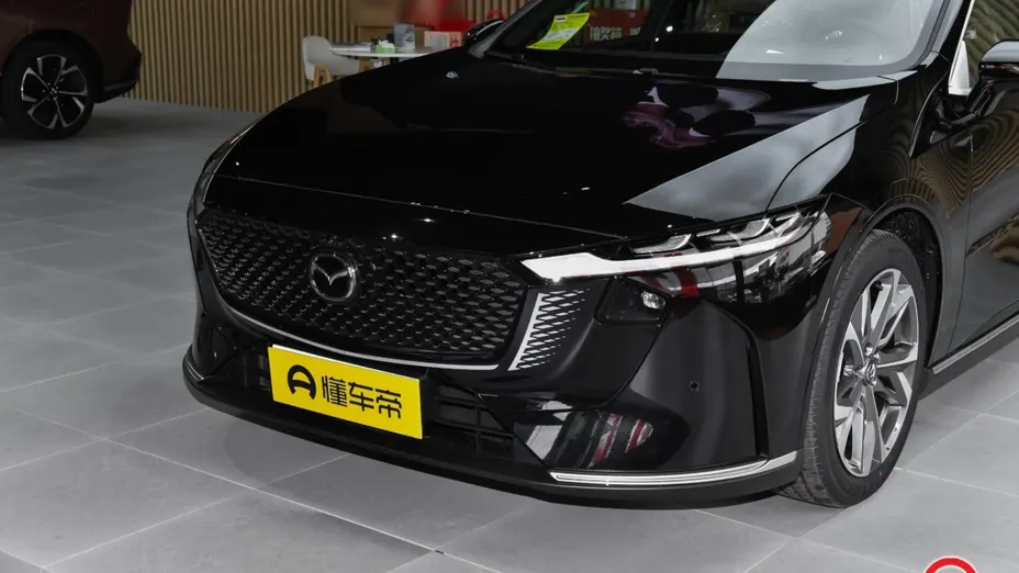 MAZDA EZ-6 -