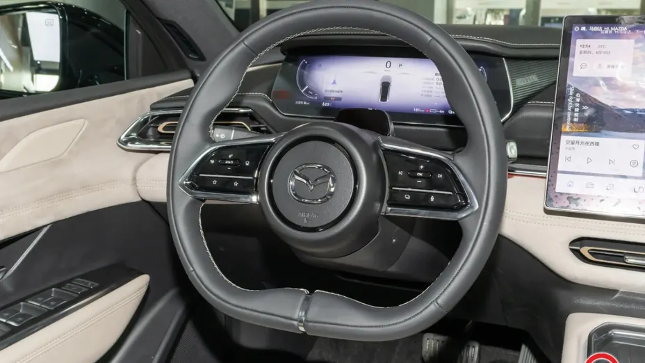 MAZDA EZ-6 -