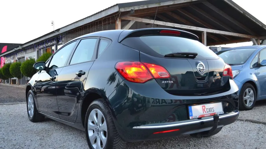 OPEL Astra -