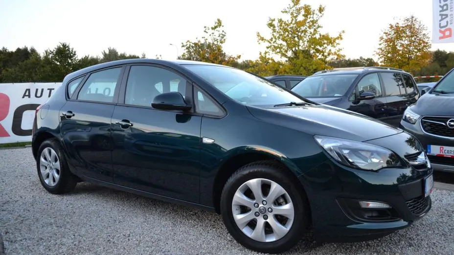 OPEL Astra -