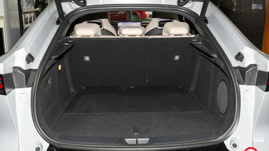 MAZDA EZ-6 -