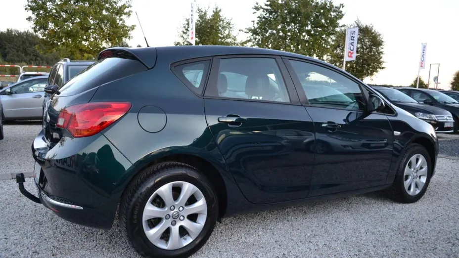 OPEL Astra -