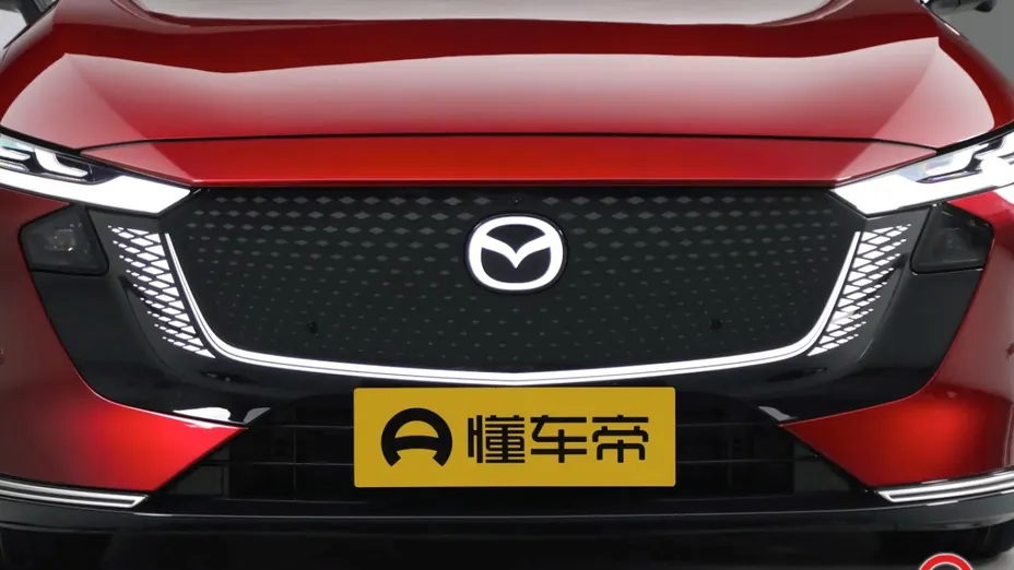 MAZDA EZ-6 -