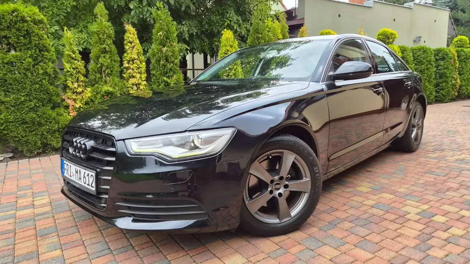 AUDI A6 -
