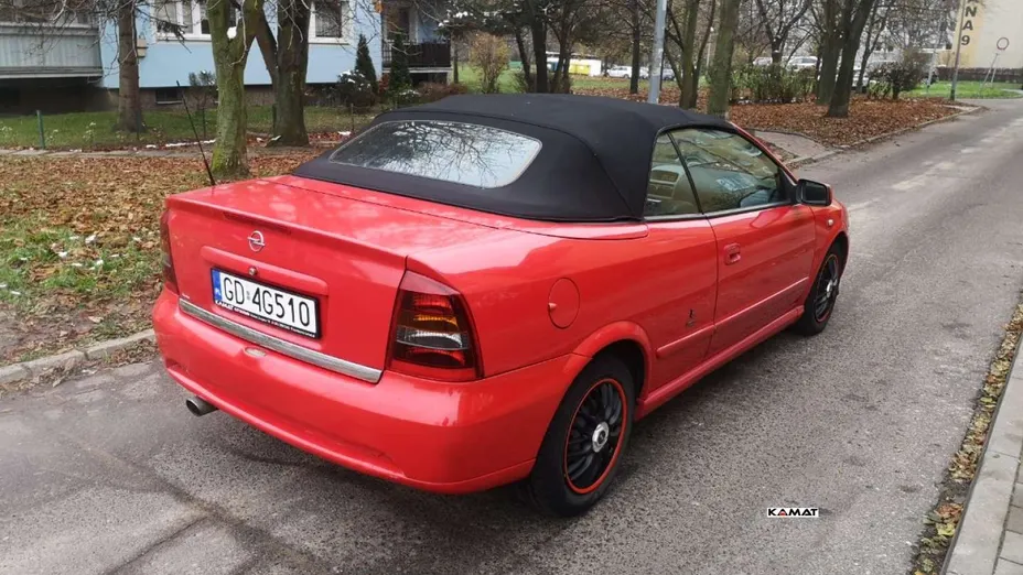 OPEL Astra -