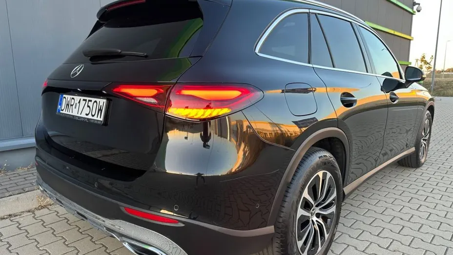 MERCEDES-BENZ GLC -