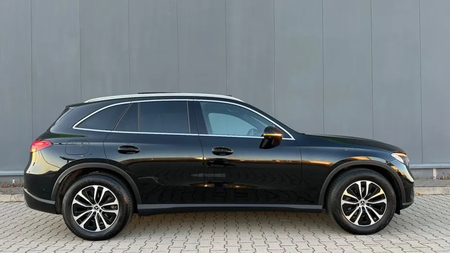 MERCEDES-BENZ GLC -
