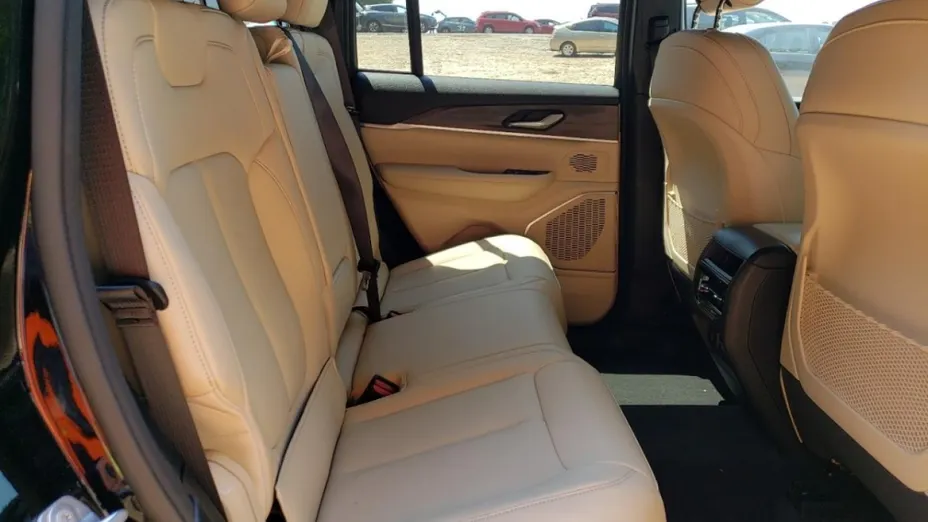 JEEP Grand Cherokee -
