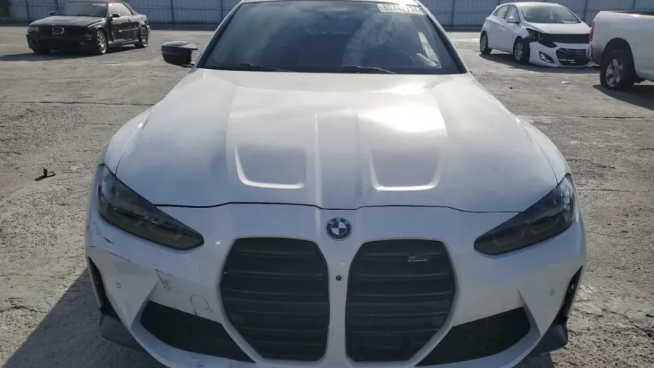 BMW M4 -