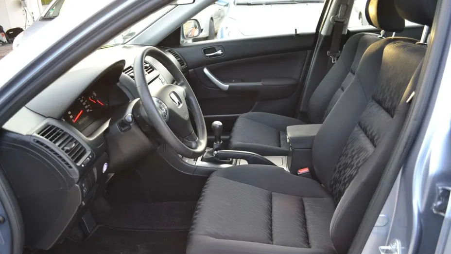 HONDA Accord -