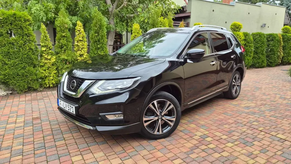 NISSAN X-Trail -