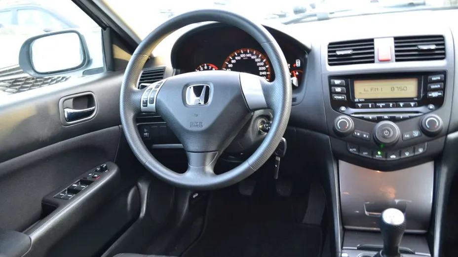 HONDA Accord -