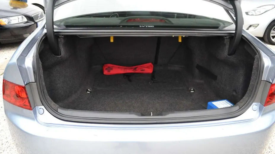 HONDA Accord -