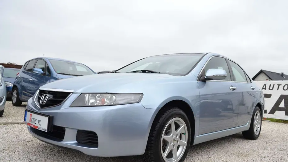 HONDA Accord -