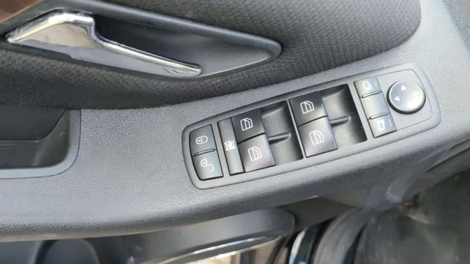 MERCEDES-BENZ A Klasa -