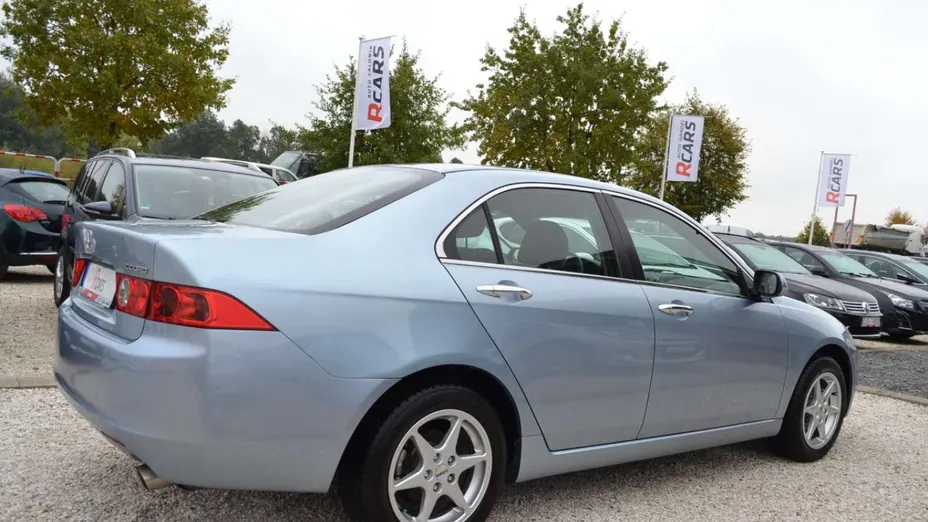 HONDA Accord -