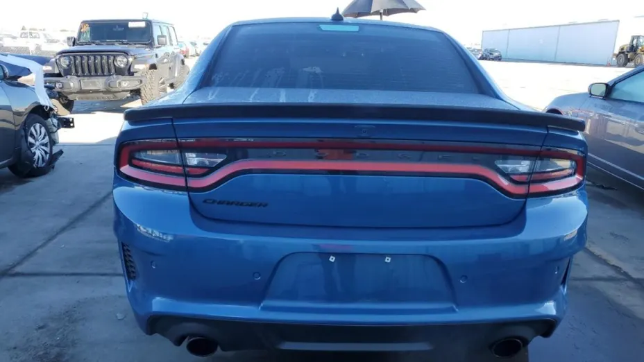 DODGE Charger -